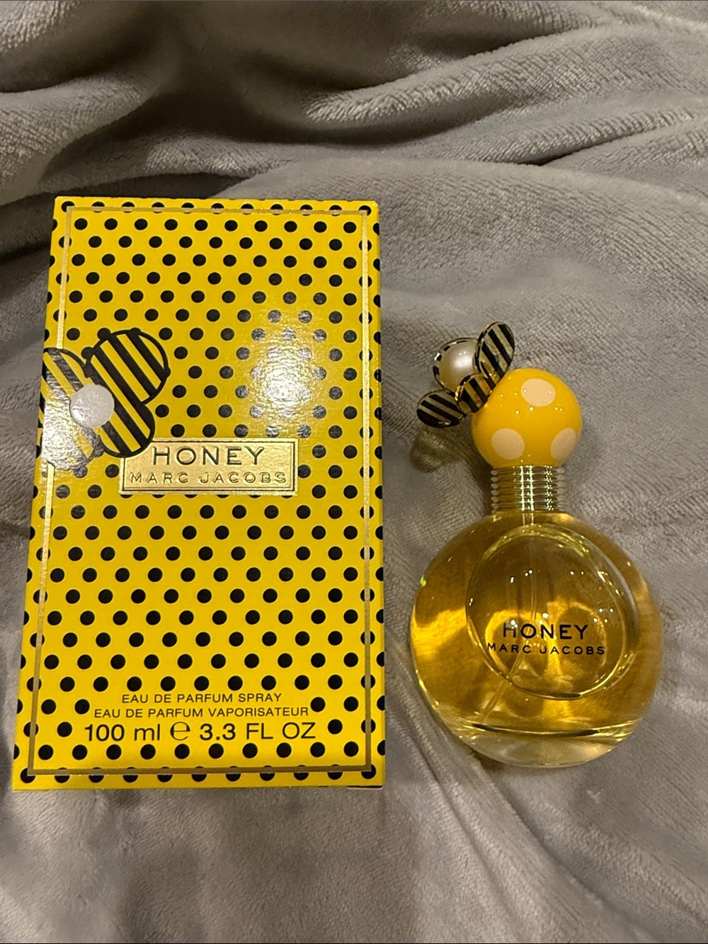 🐝 🍯 Marc Jacobs Honey EDP - Yellow with Adorable Bee Cap 3.3 oz 100ml